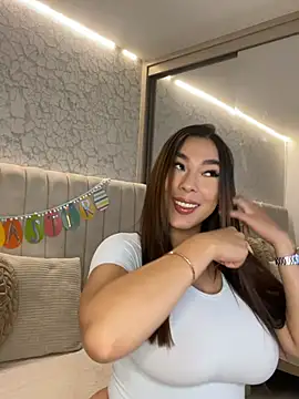 Snapshot of DannaMarshall chatting on March 30, 11:44 am DannaMarshall online show from March 30, 11:44 am