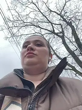 Taya lips online show from March 27, 7:36 am