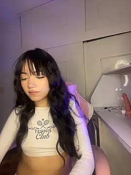 Snapshot of MayyBonita chatting on April 1, 3:42 pm MayyBonita online show from April 1, 3:42 pm