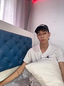 Milo Gunnar online show from March 18, 7:28 pm