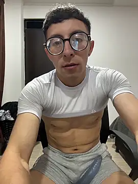 LeonBlazze online show from March 26, 1:44 am