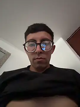 LeonBlazze online show from March 26, 1:49 pm