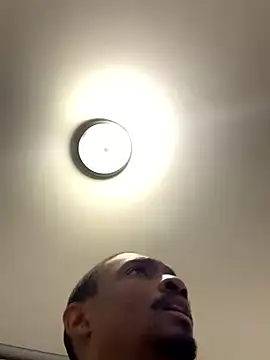 Snapshot of lssamurye chatting on April 15, 4:36 pm lssamurye online show from April 15, 4:36 pm