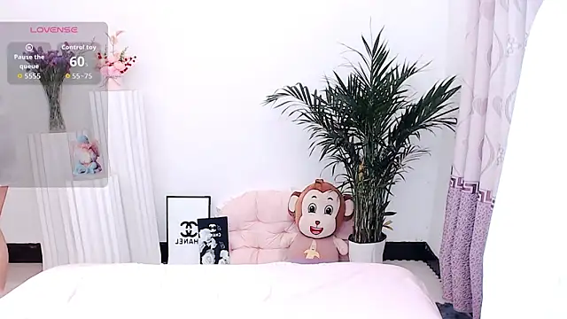 Evelyn-007 online show from March 30, 5:41 am