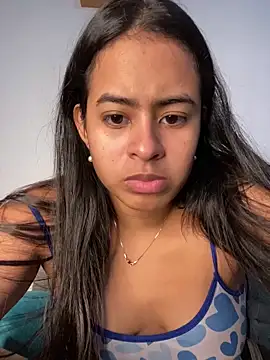 lucirganaxxx online show from May 20, 3:24 am