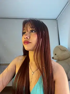 Snapshot of MarieCollinss chatting on April 12, 1:21 am MarieCollinss online show from April 12, 1:21 am