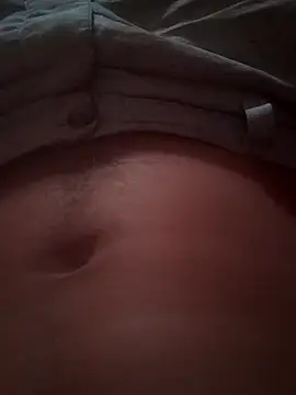 Snapshot of loro121 chatting on March 29, 4:18 pm loro121 online show from March 29, 4:18 pm