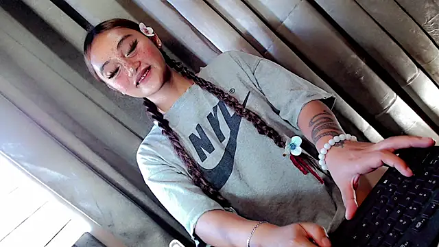 Jessicasfantasy online show from March 31, 4:57 am