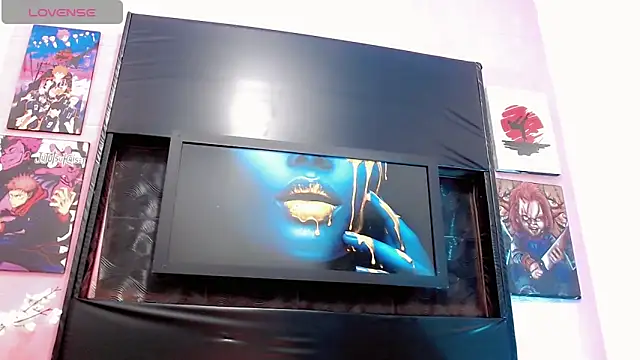 Snapshot of Alice_Yermanotta chatting on April 7, 3:29 am Alice Yermanotta online show from April 7, 3:29 am