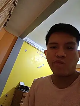 andreeww8989 online show from May 13, 3:59 am