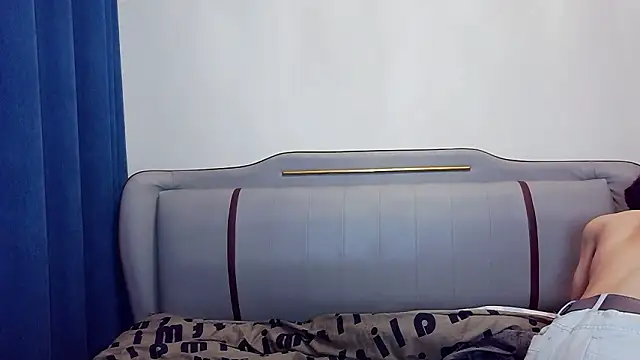 XX-XIUXIU online show from March 22, 12:52 pm