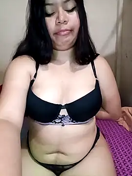 Nessa 0 online show from March 31, 5:41 am