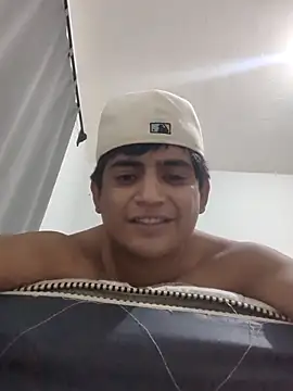 Snapshot of DELTA04SSJ chatting on March 27, 11:32 am DELTA04SSJ online show from March 27, 11:32 am