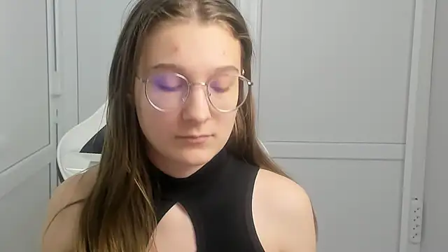 Mia kristal online show from March 20, 7:46 am