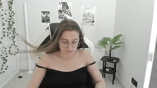 Mia kristal online show from July 1, 8:27 am