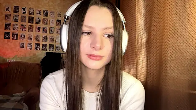 HelenaBargo online show from March 24, 5:23 am