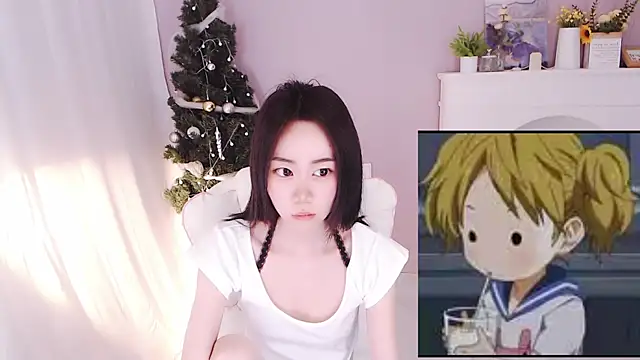 Snapshot of hall-33 chatting on April 4, 8:39 pm hall-33 online show from April 4, 8:39 pm