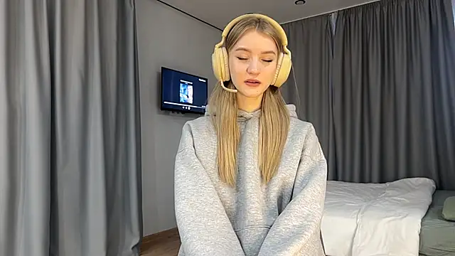 Snapshot of MelissaEvenns chatting on March 18, 12:08 pm MelissaEvenns online show from March 18, 12:08 pm