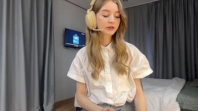 Snapshot of MelissaEvenns chatting on March 19, 12:09 pm MelissaEvenns online show from March 19, 12:09 pm