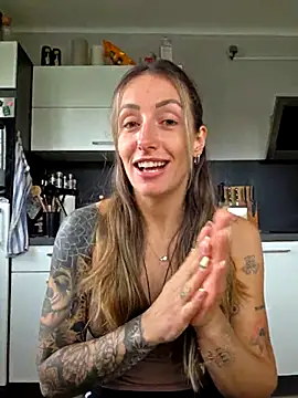 NicoleKaiser online show from April 21, 8:09 am