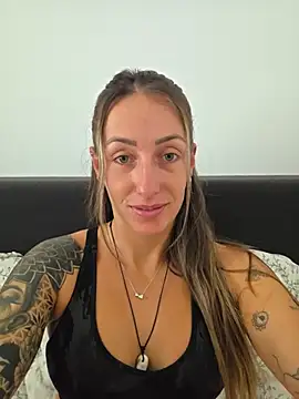 Snapshot of NicoleKaiser chatting on July 14, 8:19 am NicoleKaiser online show from July 14, 8:19 am
