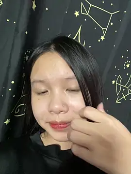 Snapshot of Link-mii chatting on April 5, 5:21 pm Link-mii online show from April 5, 5:21 pm