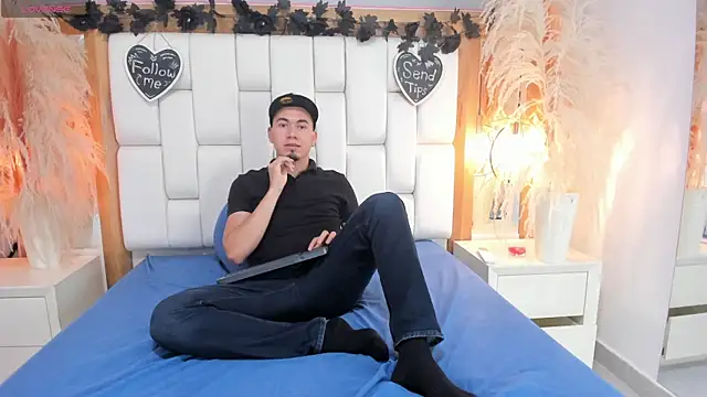 Rick Dux online show from March 29, 12:54 am