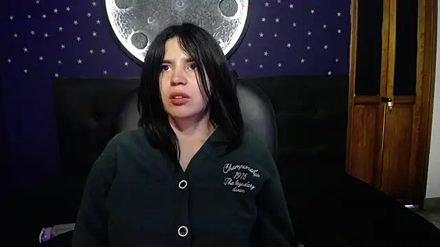 Snapshot of Cata_black chatting on March 22, 7:28 pm Cata black online show from March 22, 7:28 pm