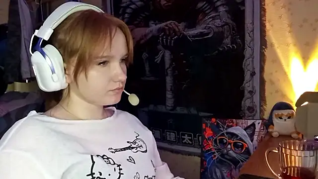 Snapshot of BelladeSimons chatting on March 24, 6:07 am BelladeSimons online show from March 24, 6:07 am