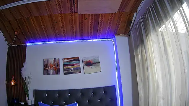 Snapshot of candy__fire chatting on April 2, 1:53 pm candy fire online show from April 2, 1:53 pm