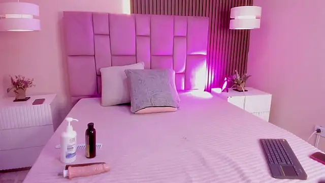 Snapshot of liablossom_ chatting on March 27, 1:44 pm liablossom online show from March 27, 1:44 pm