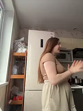 charmingggirl online show from May 11, 1:06 pm