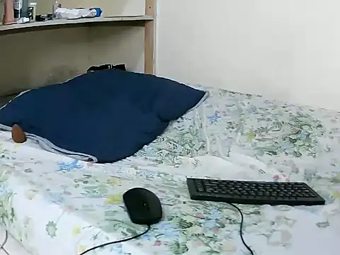 Snapshot of mutshekw chatting on March 24, 6:40 am mutshekw online show from March 24, 6:40 am