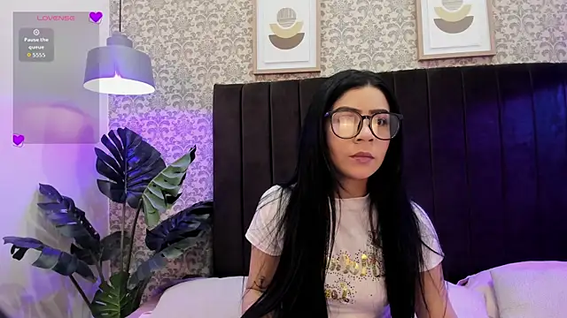 Snapshot of Ammyrah__ chatting on March 31, 11:32 am Ammyrah online show from March 31, 11:32 am