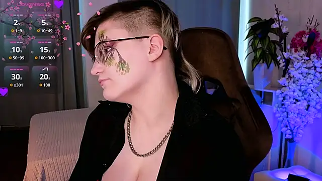 Snapshot of Xiao_Eclipse chatting on April 5, 6:43 am Xiao Eclipse online show from April 5, 6:43 am