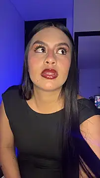 Snapshot of Kitty_Bloom1 chatting on April 4, 12:20 am Kitty Bloom1 online show from April 4, 12:20 am