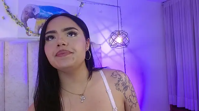 Snapshot of sweetbloomcs chatting on May 15, 8:38 pm sweetbloomcs online show from May 15, 8:38 pm