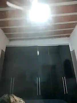 Snapshot of sigilo1027 chatting on April 4, 7:28 am sigilo1027 online show from April 4, 7:28 am