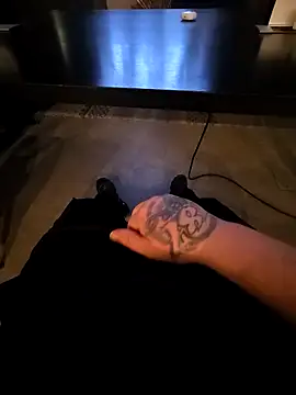 OssiBigCum online show from March 19, 10:47 pm