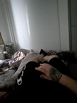 OssiBigCum online show from March 27, 8:59 am