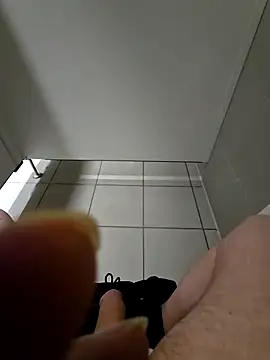 OssiBigCum online show from March 29, 10:32 pm