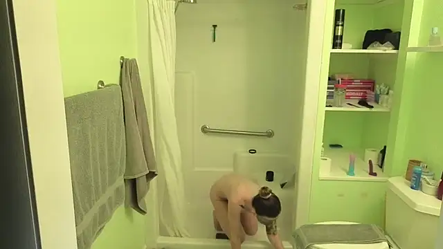 Prepare2Twerk online show from April 25, 7:44 pm