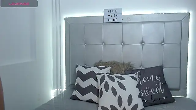 Kloe  watson online show from March 25, 4:02 pm