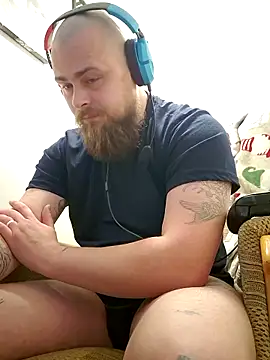 nobbyfilth91 online show from March 24, 7:08 pm