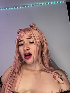 Snapshot of VictoriaWaltoon chatting on March 22, 4:38 am VictoriaWaltoon online show from March 22, 4:38 am