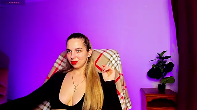 Snapshot of Alexandracandy chatting on March 31, 12:49 pm Alexandracandy online show from March 31, 12:49 pm