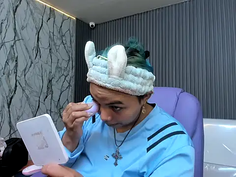 katteyes 20 online show from March 23, 8:13 pm