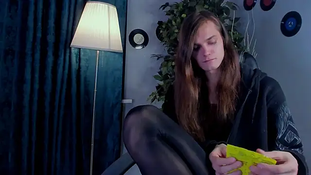 WillFobos online show from March 30, 9:05 pm