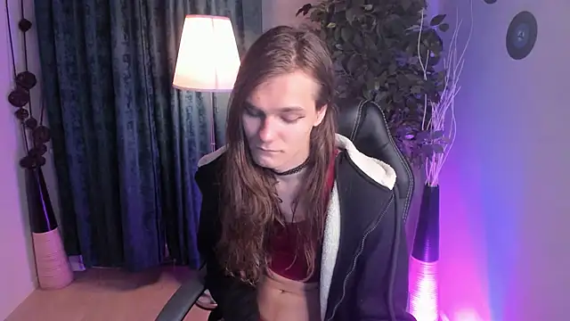 Snapshot of WillFobos chatting on April 26, 9:45 pm WillFobos online show from April 26, 9:45 pm