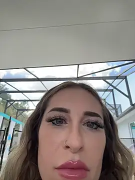 Snapshot of laurenlotus chatting on March 26, 8:25 pm laurenlotus online show from March 26, 8:25 pm